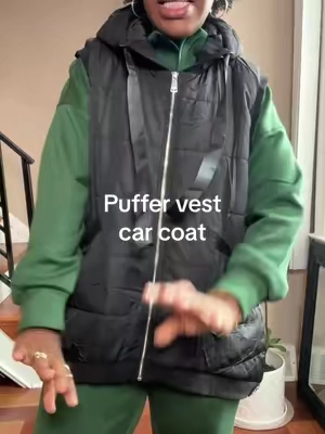 A mid length puffer vest is a must for fall @Aswulk #puffervest #carcoat #puffercoat 