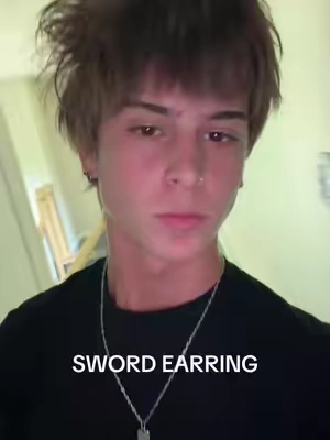 So gas #tiktokshop #fashiontiktok #fashion #fit #earrings 