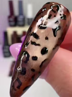 Six glass-cat eye gels for that price?!? Ooof 😮‍💨I’d grab them while you still can!  @BeetlesGelPolish #fallnails #nailinspo #nailar #cateyenailart #diynails 