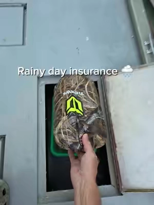 I’m not getting caught on the water without rain gear again. This full waterproof jacket and pants set is staying in the boat for whenever the weather turns. 🌧️🎣 #raingear #huntinggear #rainsuit #bassfishing #tiktokshop 