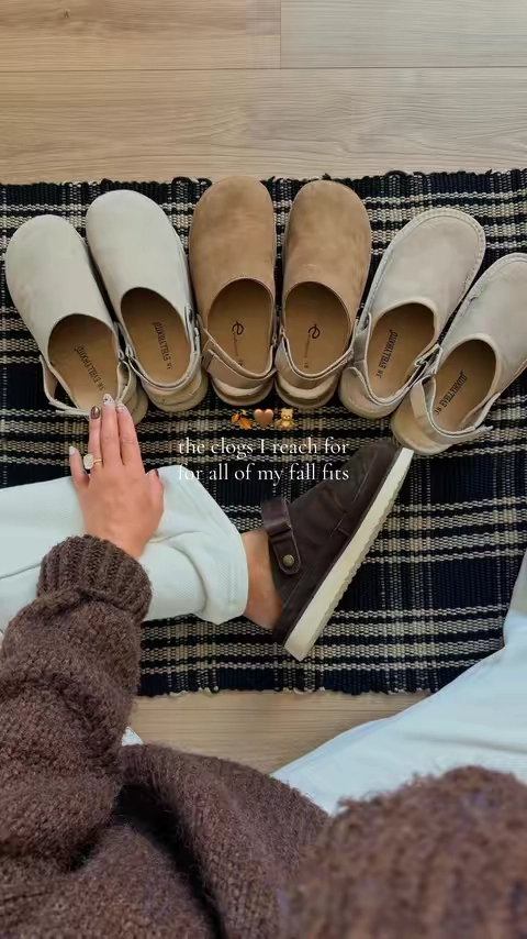 & find these for a fraction of the price of the name brands 👏🏼👏🏼👏🏼 they run tts and are just SO GOOD  @EVELLYHOOTD US  #womensclogs #fallclogs #fallshoes #suedeclogs #fallstyle 