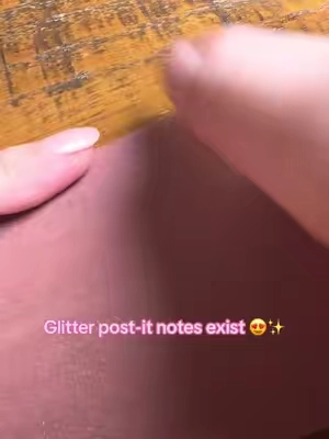 Gosh these are so pretty! 😍 #postitnotes #glittery #girly #stationary #stickynotes 