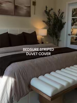 currently obsessed with this brown & striped bedding 🤎 #cozyvibes #cozyathome #bedding #cozybedding #beddingcombo @Bedsure 
