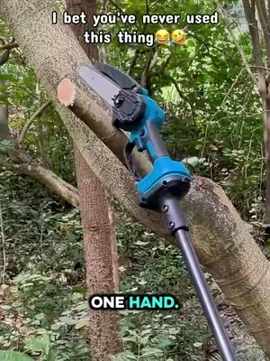 It's no exaggeration to say that this is an essential tool for any gardening enthusiast. #chainsaw #sierra #gardening #diyproject #gardentool 