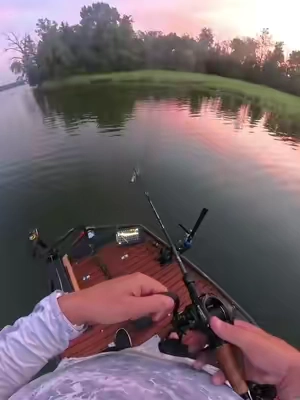 One of the most versatile, well made, affordable, rod and reel combos out there! @KastKingUSA  #tiktokshopcreatorpicks #fishing #TikTokshopbacktoschool #baitcaster #kastkingusa 