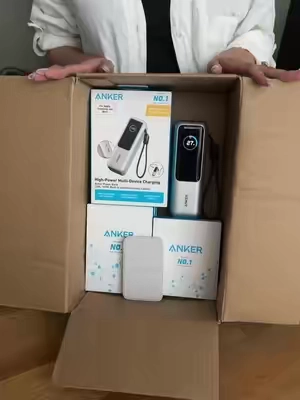 Such a great deal! #TikTokshopbacktoschool #ankerpowerbank #magneticpowerbank #powerbank #charging 