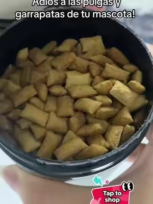#SohoChic @woyamay.pets.official  Adiós Pulgas y Garrapatas: Solución para tu Mascota Despídete de las pulgas y garrapatas que afectan a tu mascota. 'Chews for Cats' ofrece una solución efectiva para el bienestar de tu gato. Mantén a tu compañero libre de estos parásitos y asegúrate de su salud. #fleaprevention #fleaandtickprevention #cathealth #catsoftiktok  Keywords: adiós pulgas y garrapatas, cuidado de mascotas, solución antipulgas para gatos, tratamiento garrapatas mascotas, chews for cats Cat Flea & Tick Support Soft Chews - Natural Oral Supplement - Suitable for All Breeds & Sizes - 500 Chicken Treats 