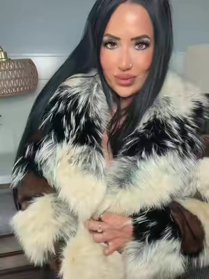 This cropped fur jacket is about to carry my outfits 🤎✨ #CroppedFurJacket #FurJacket #WomensJacket #FallJacket #CroppedJacket 