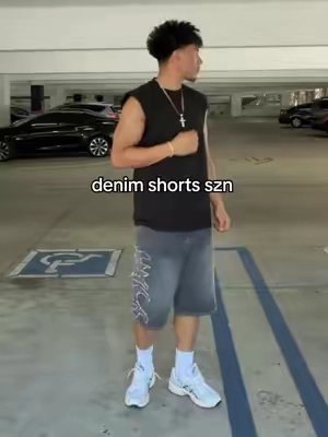 #jorts #summeroutfit #OOTD #backtoschool #denimshorts 
