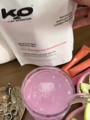 k2o by Kylie Jenner Advanced Skin Hydration Mix with Electrolytes, Hyaluronic Acid & Verisol Collagen Peptides - Clinically Shown to Boost Hydration & Reduce Wrinkles - Available in 3 Flavors, 20 Sticks @@k2o by kylie jenner