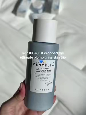 this trio is SO good 🫶🏼 skin1004 hyalu-teca glow essentials set dehydrated dull skin tiktok shop #tiktokshopcreatorpicks #TikTokshopbacktoschool #BackToSchool #newgradenewme #SKIN1004 skin1004 best moisture plumping glow firming routine hydrating brightening anti aging mature skin glass skin maehni