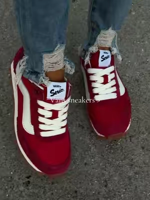 Okay but this red👌🏼🔥🔥 @vans Premium Style 152 #vans #sneakers #comfyshoes #tiktokshopcreatorpicks #TikTokshopbacktoschool 