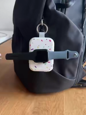 Every girl needs this tiny charger in her bag#TikTokshopbacktoschool #powerbank #chargers #travelessentials #charging 