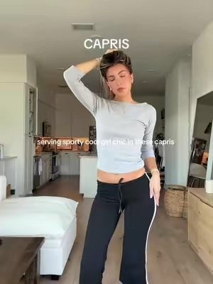 Capris are just so it rn. 5'9 wearing a small