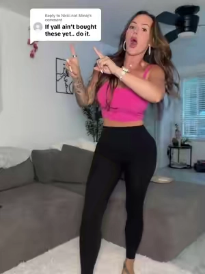 Replying to @Nicki.not.Minaj when I tell you, these are flying off the shelf. It’s for a reason. 🤣 these are the ultimate sculpting leggings!! #halara #halaraeveryday #activeinhalara #tiktokshopbacktoschoolsale #halaraleggings 