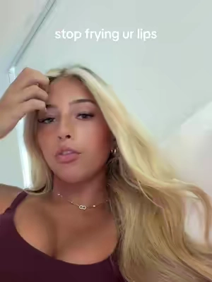 7677667642404015390