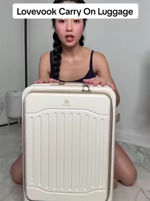 The front pocket sold me !!  #carryon #luggage #bestluggagebrand #backtoschool #TikTokShopCreatorPicks @LOVEVOOK 