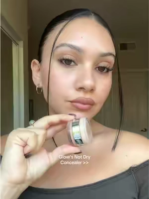 Using shade Honey and Sand sunset! 🤍 @glow #glow #concealer #kbeauty #TikTokshopbacktoschool 