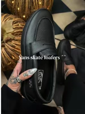 @vans #vans #vanswarpedtour #altoutfits #loafers #sliponshoes 