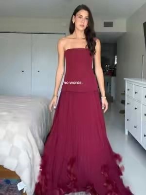 Getting this altered to fit me ASAP!!! #dress #weddingguestdress #outfitinspo #formaldress #lookforless 