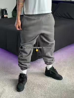 👆🏽Grab a pair before they sell out👆🏽 #recentpickups #musthaves #sweatpants #trending #viraltiktok 