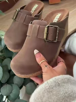 @Project Cloud Elevated clogs! So cute and extremely comfortable #projectcloud #clogs #comfyshoes #tiktokshopcreatorpicks #TikTokshopbacktoschool 