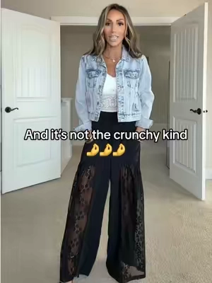 I love this unique pair of lace pants. 😍😍 they have a wide leg style. They’re very comfortable and lightweight.💕 these can be worn to various occasions as well. So cute and fun.🫰