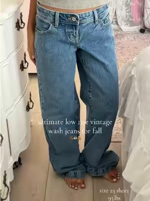 super affordable rn too! 🤍✨ #lowrisebaggyjeans #fashionfinds #outfitinspo #TikTokshopbacktoschool #tiktokshopcreatorpicks 