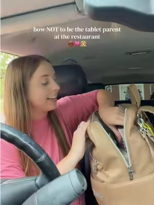 Screen free AND mess free?!? That’s a mom hack💗👧🏼📵 