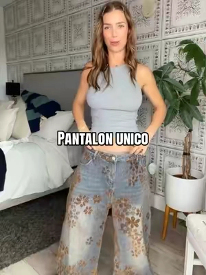 Normalmente soy 4 de pantalon y pedi un 6, me quedo gigante! Pero tengo muchos pantalones de esta marca y son una calidad increible! #outfitinspo #tiktokshopcreatorpicks #TikTokshopbacktoschool #pants #widelegjeans 
