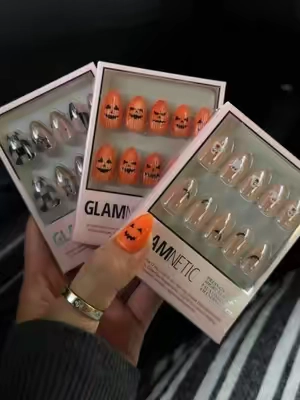 cutest spooky szn nails 🎃✨ @Glamnetic #glamneticnails #glamnetic #spookynails #halloweennails #fallnails 