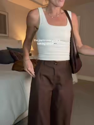 Cotton linen pants of my dreams. Minimal, chic. 🤎✨