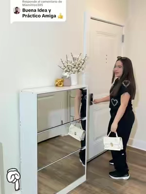 Respuesta a @MiamiVice305 zapatera con cristal ✨🥰nuevo diseño gran capacidad de almacenamiento organiza y decora al mismo tiempo 💞#shoes #organizedhome #mirror #storage #homedecor 