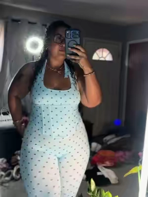 The polka 🤎 #haltertop #plussizefashion #womensfashion 