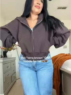 🤎🍂#fyp#GAP#gaphoodie#fashion#falloutfits 