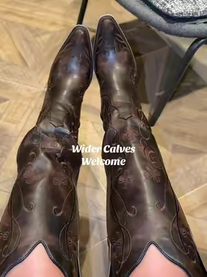 #cowgirlboots #westernboots #westernfashion 