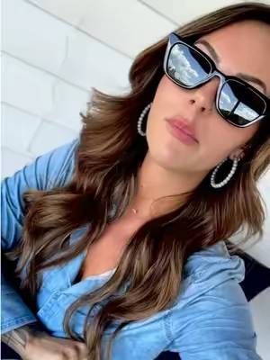 Ohhh these are goooodd good! 🙌🏼😍 #polarizedsunglass #sojoglasses #cateyesunglassses 