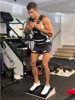 Do you think you could complete this squat challenge? 🥵🔥