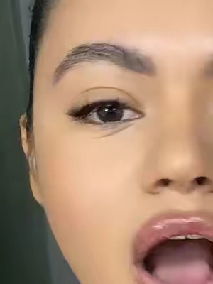 Flexible, stronghold eyebrow gel can’t go back to drawing in my eyebrows 🙌🏽✨ #TikTokshopbacktoschool #tiktokshopcreatorpicks #rarebeauty #eyebrowgel #eyebrowtutorial 