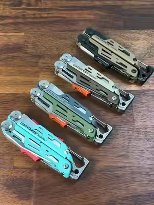 These Leatherman Signal multitools are great little tools to throw in the outdoor hiking pack #leatherman #multitools #multitool #leathermansignal 