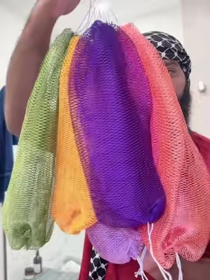 These Authentic African Net Sponges are on sale grab a 1 pack to a 6 pack for limited time! #africannetsponge #africannetsponges #bathtime #bathessentials #showerroutine  