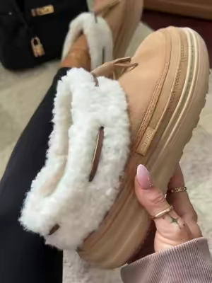 Half sizes I would size up! So cute and cozy will definitely be in these all of fall @HeyDude #heydude #heydudeshoes #comfyshoes #tiktokshopcreatorpicks #TikTokshopbacktoschool 