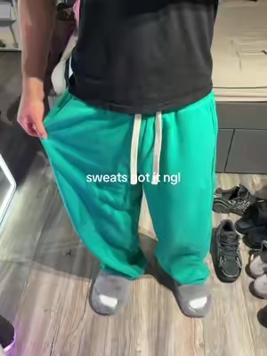 XL 165 5’10. tough & affordable #outfitinspo #fashiontok #OOTD #sweatpants #TikTokshopbacktoschool 