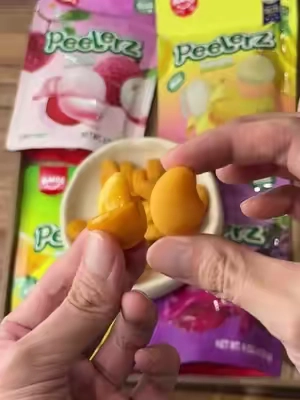 #peelablegummy #snacks #gummy #candy #tiktokshop 