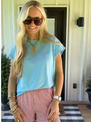This has to be one of the cutest basic tees I have ever put on! Such amazing quality and so comfy! #tiktokshopcreatorpicks #TikTokshopbacktoschool #everydaytee #basictee #gamedayoutfit 