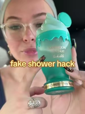I don’t get no complaints 😭😂#macroon #cleangirlperfume #perfumetiktok #smellgoodallday #tiktokshopcreatorpicks 