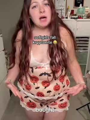 the accents are just so cute 😭🧡✨ I love Halloween #pajamaset #halloweenathome #spookyseason #fallvibes #midsizefashion 