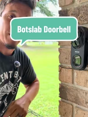 Solar-powered video doorbell with 180° viewing and wireless connectivity. #summerfinds #TikTokshopbacktoschool #SmartDoorbell #DoorbellCamera #HomeSecurity 