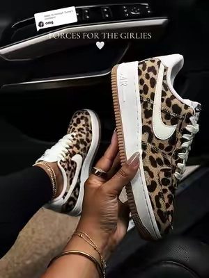 Replying to @Haniyah Zuleia they’re everythinggg ✨ #flykicks #nikeairforce1 #sneakercollection @Fly Kicks 