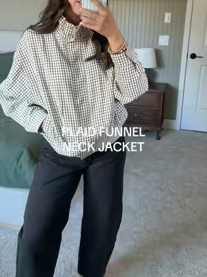how GOOD is this one ?!? I love everything about it 🍂 wearing a small, I’m 5’5 130 pounds!  @YeeZaa  #funnelneckjacket #plaidjacket #falljacket #falloutfitinspo #womensjacket 